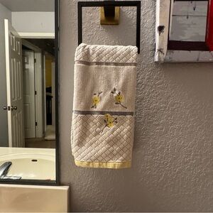 SKL Home by Saturday Knight Ltd. Flowers Hand Towel (2-Pack), White/Yellow